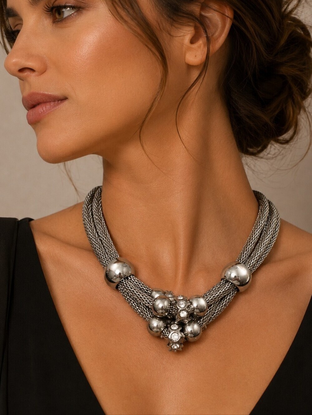 Vintage 1990s Chunky Metal Rhinestone Mesh Chain Baddie Statement Necklace